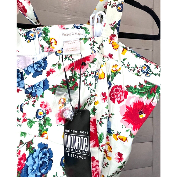 NWT Monroe and Main RETRO FIT FLoral Halter TOp Plus Size 2X - Picture 3 of 3